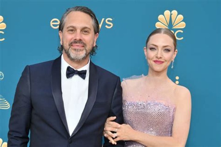 
Amanda Seyfried’s Husband Thomas Sadoski’s Net Worth, Height 
