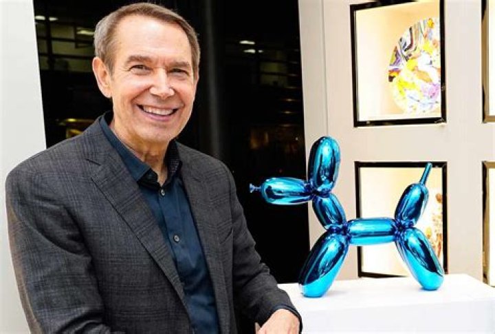 
Jeff Koons net worth: Artist’s fortune explored as woman accidentally breaks ‘balloon dog’ sculpture worth $42,000 