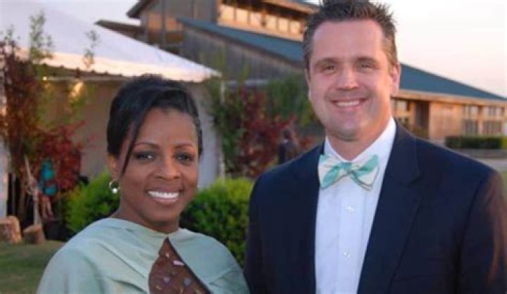 
Who Is Joey Sulipeck From Fox 13? Racist Knuckle Dragger Statement About Draymond Green Raises Heat From Internet 